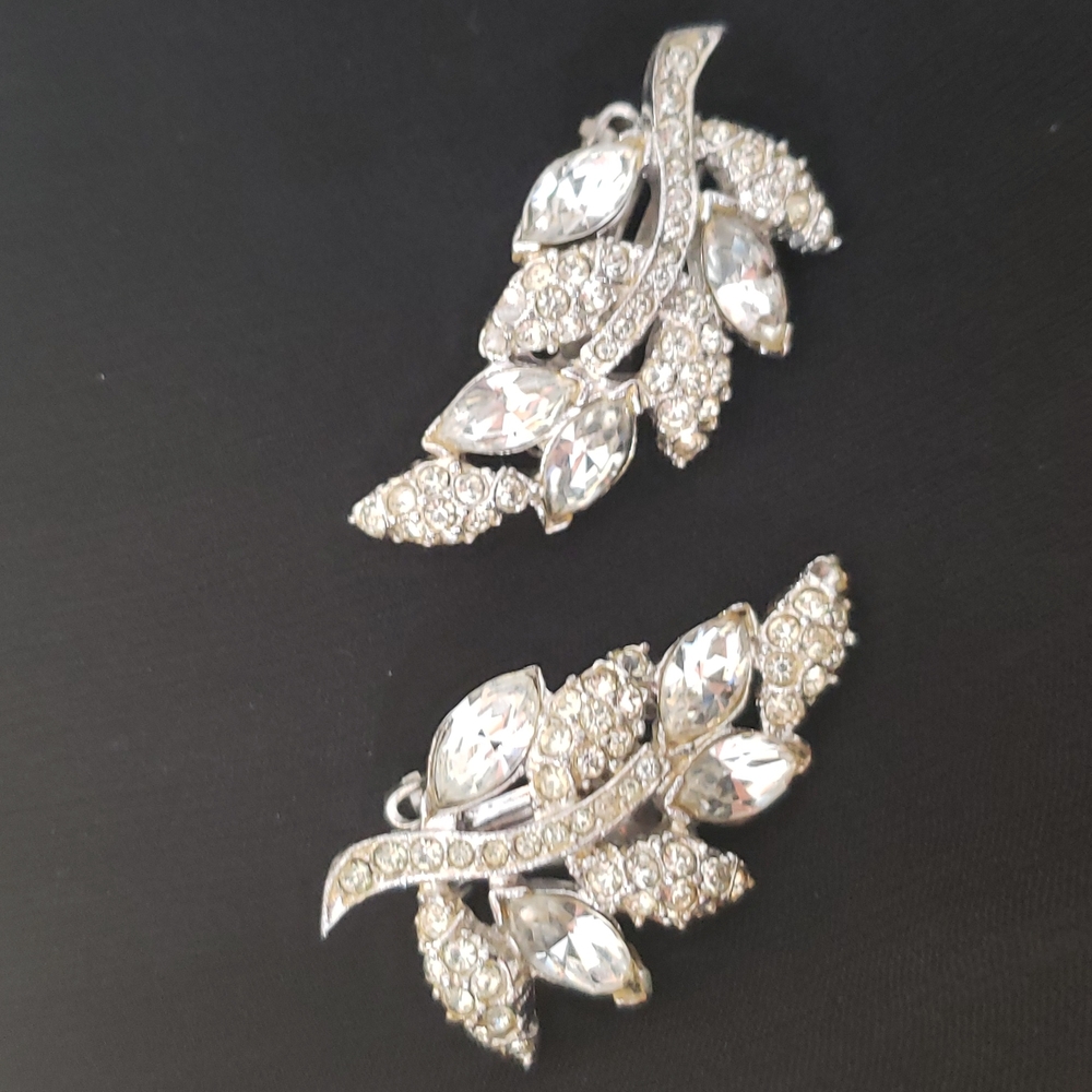 🔥HP🔥VTG Richelieu Rhinestone earclip - Picture 5 of 8